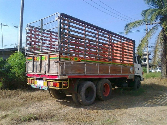 ขายด่วน..รถสิบล้อเพลาเดียว ISUZU 175 hp.
