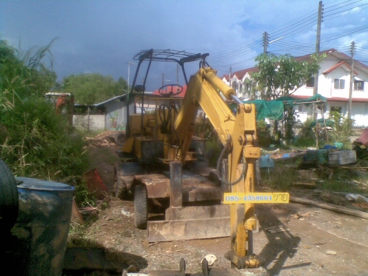 ต้องการขายรถขุดล้อยาง YB 1200 (PC30)