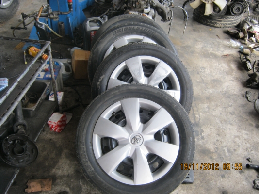 ขายล้อพร้อมยาง