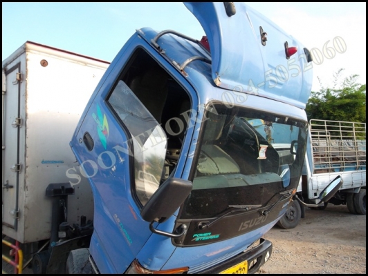 ขายด่วน รถบรรทุก 6 ล้อ ISUZU NQR 150 แรง EURO-2 รถห้างแท้ ปี 46 ตู้ 10 บาน สภาพสวย พร้อมใช้งาน ราคาสุดคุ้ม