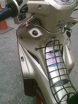 รถมือแรก พรบ ภาษีครบไม่ขาดถึงปีหน้า รถปี 53 เครื่องเดิมๆดีมาก ชมรถและทดลองขับได้ที่ บางกะปิ ลำสาลีครับ ราคา แบบอยากขาย 20,500บาทครับ 089-681-5071อ้วน