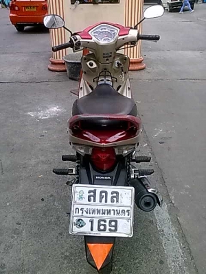 รถมือแรก พรบ ภาษีครบไม่ขาดถึงปีหน้า รถปี 53 เครื่องเดิมๆดีมาก ชมรถและทดลองขับได้ที่ บางกะปิ ลำสาลีครับ ราคา แบบอยากขาย 20,500บาทครับ 089-681-5071อ้วน