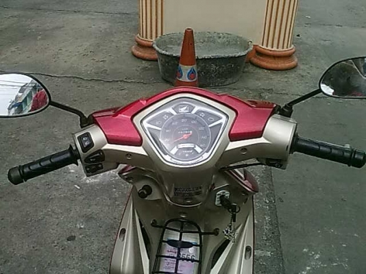 รถมือแรก พรบ ภาษีครบไม่ขาดถึงปีหน้า รถปี 53 เครื่องเดิมๆดีมาก ชมรถและทดลองขับได้ที่ บางกะปิ ลำสาลีครับ ราคา แบบอยากขาย 20,500บาทครับ 089-681-5071อ้วน