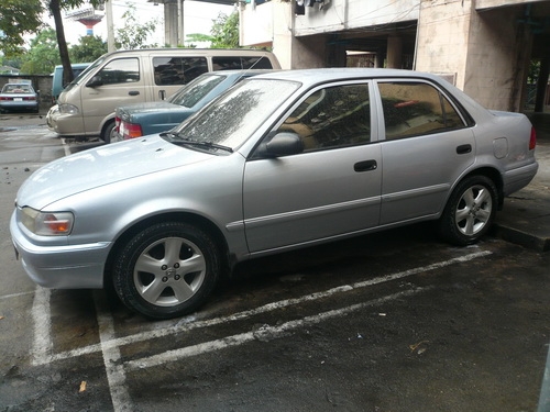 ขาย AE111 รถมือเดียว ไม่เคยชน วิ่งน้อย ป.3 CD6แผ่น ฟิล์มHI-COOLใหม่ ยางใหม่ เซ็นเซอร์หลัง