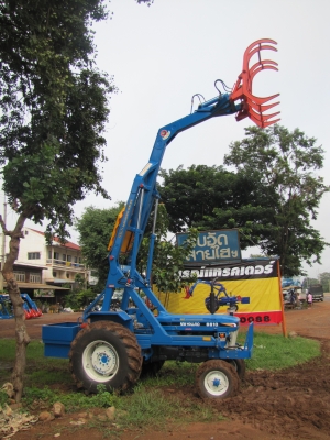 คีบอ้อย คูโบต้า ยันมาร์ รถไถเล็ก ทุกรุ่น ทุกยี่ห้อ เปลี่ยนปากตักได้ สมบูรณ์แทรคเตอร์