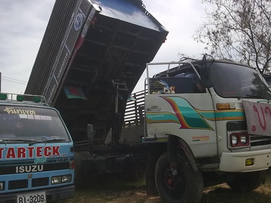 ขายรถบรรทุก 10 ล้อ ดั๊ม ISUZU JCM สีขาว /เครื่อง6BG1 175 แรงม้า/กระบะดั๊มเกษตร/ภาษีไม่ขาด/พร้อมโอน/ราคาต่อรองได้ ขายรถบรรทุก 10 ล้อ ดั๊ม ISUZU JCM สีขาว /เครื่อง6BG1 175 แรงม้า/กระบะดั๊มเกษตร/ภาษีไม่ขาด/พร้อมโอน/ราคาต่อรองได้