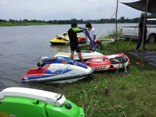 ขายเรือ KAWASAKI SX 650 CC เรือนำเข้า 40,000 บาท TEL 086-005-9401