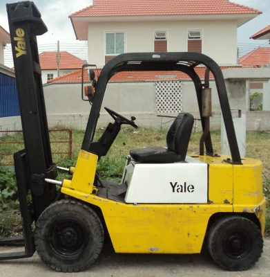 ขายฟอร์คลิฟท์ 2.5 ตัน ดีเซล เสา 4 เมตร เครื่องเกียร์ดีพร้อมใช้ ราคาเบาๆ ครับ 081-3535-948