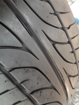 ขายยาง205/45/17 ปี 2710 DUNLOP SP LM703 1 คู่  ราคา :  2,600.00  บาท