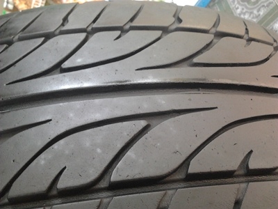 ขายยาง205/45/17 ปี 2710 DUNLOP SP LM703 1 คู่  ราคา :  2,600.00  บาท