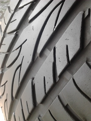 ขายยาง265/60/18 ปี 1909 YOKOHAMA AVIDV 4s 1 ชุด  ราคา :  4,800.00  บาท