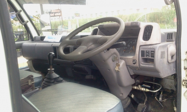 รถบรรทุก 6 ล้อ ยาว 5.5 เมตร เปิดข้างได้