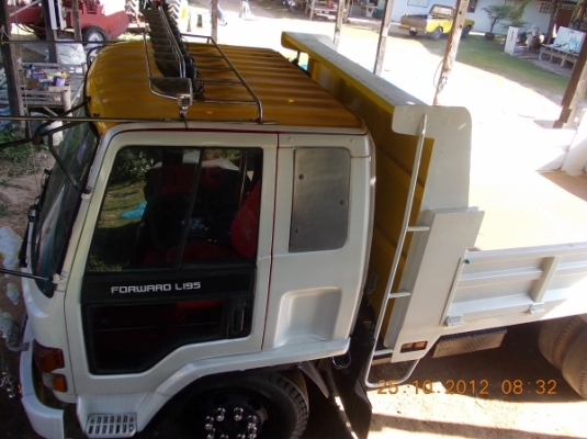 ขายไม่รีบครับ รถดั้ม 6 ล้อ izusu JCM รถอยู่ จ.สุรินทร์