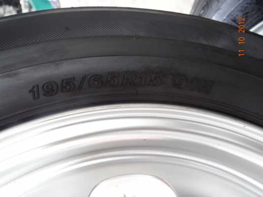 ขายแม็กพร้อมยาง แท้ติดมากับหัวรถตัดนำเข้าจาก JAPAN  BMW 318i  รับประกันแท้ญี่ปุ่น