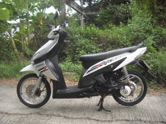 Honda Click Play รถมือเดียวเครื่องดีภาษีเอกสารชุดโอนครบราคา 14,900 บาท