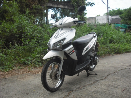 Honda Click Play รถมือเดียวเครื่องดีภาษีเอกสารชุดโอนครบราคา 14,900 บาท