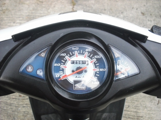 Honda Click Play รถมือเดียวเครื่องดีภาษีเอกสารชุดโอนครบราคา 14,900 บาท