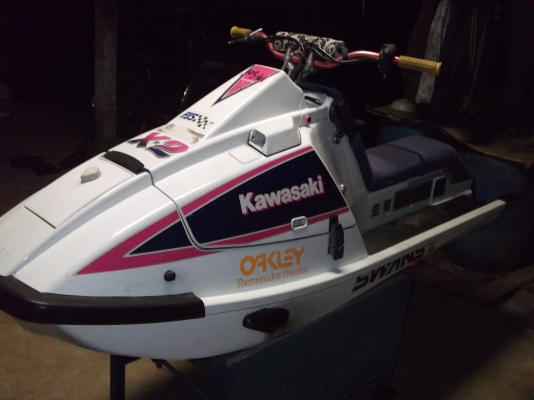 ขายเจ็ตสกี kawasaki 650 x2 แบบกึ่งนั่งกึ่งยืน สภาพสวยใช้น้อยมาก มีของแต่งหลายอย่าง