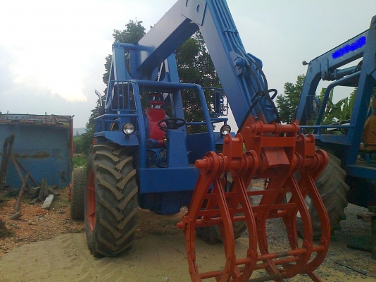 ขาย รถคีบอ้อย FORD คีบหลัง ต่อใหม่ พร้อมใช้งาน