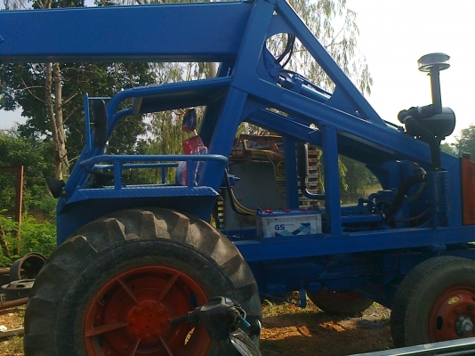 ขาย รถคีบอ้อย FORD คีบหลัง ต่อใหม่ พร้อมใช้งาน