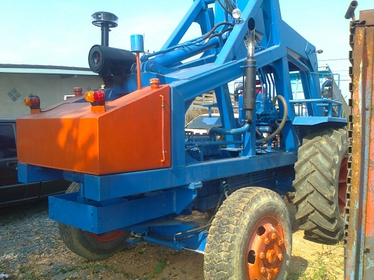 ขาย รถคีบอ้อย FORD คีบหลัง ต่อใหม่ พร้อมใช้งาน