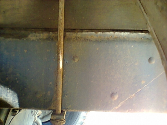 10 ล้อหน้ายาวเพลาเดียว เครื่อง EH700 168 แรงม้า ช่วงล่าง ROCKY ลูกหมากร้อย เสื้อเพลา FUSO เกียร์ JCM 6 เกียร์