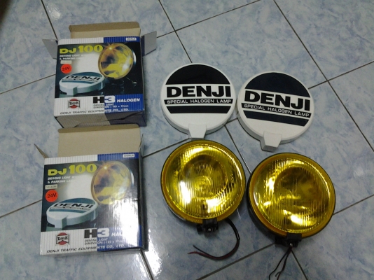 ขายไฟสปอร์ตไลท์ ไฟสีเหลืองและไฟสีขาว มีทั้ง12 v. และ 24 v. คับ มีไฟหรีในตัวคับ ขนาด 8 นิ้วคับ