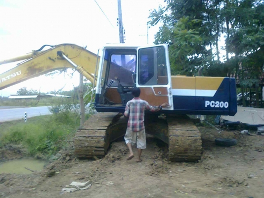 ขายโคมัสซุ 200-5 คอนโทลสั้น ระบบไฟฟ้าถูกตัด ราคา 750,000 บาท เจ้าของขายเอง