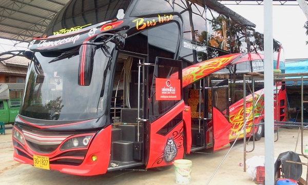 ขายรถทัวร์ 2 ชั้น scania สีแดง
