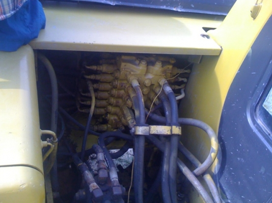 ขาย KOMATSU PC100รุ่น6 บูมยาว14m สภาพสวยพร้อมใช้ ติดต่อได้ที่คุณ อ๊อฟ พิจิตร 086-737-9991 ขาย KOMATSU PC100รุ่น6 บูมยาว14m สภาพสวยพร้อมใช้ ติดต่อได้ที่คุณ อ๊อฟ พิจิตร 086-737-9991