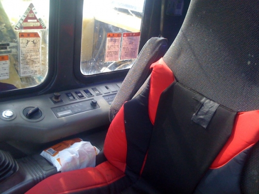 ขาย KOMATSU PC100รุ่น6 บูมยาว14m สภาพสวยพร้อมใช้ ติดต่อได้ที่คุณ อ๊อฟ พิจิตร 086-737-9991 ขาย KOMATSU PC100รุ่น6 บูมยาว14m สภาพสวยพร้อมใช้ ติดต่อได้ที่คุณ อ๊อฟ พิจิตร 086-737-9991