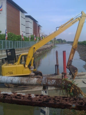 ขาย KOMATSU PC100รุ่น6 บูมยาว14m สภาพสวยพร้อมใช้ ติดต่อได้ที่คุณ อ๊อฟ พิจิตร 086-737-9991