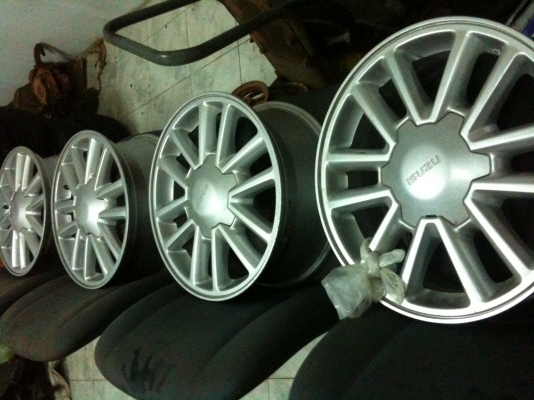 ขายแม๊ก อีซูซุ ขอบ 16 ครับ เดิมเดิม