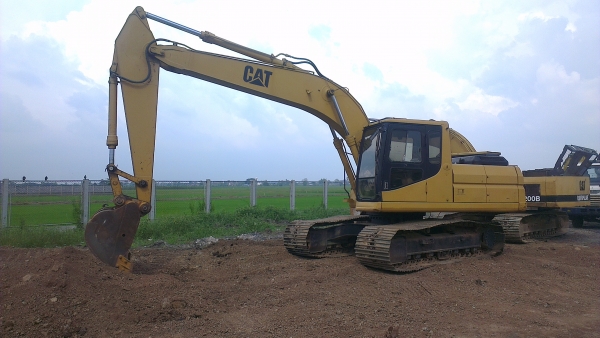 CAT 320 เวอร์ชั่น 1