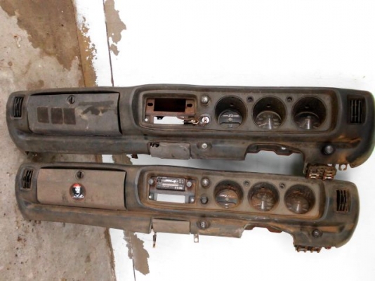 ขายถูกๆคอนโซล+เรือนไมล์ดัทสันช้างเหยียบ620สภาพสวยๆถูกๆอันละ1000มี2ตัว