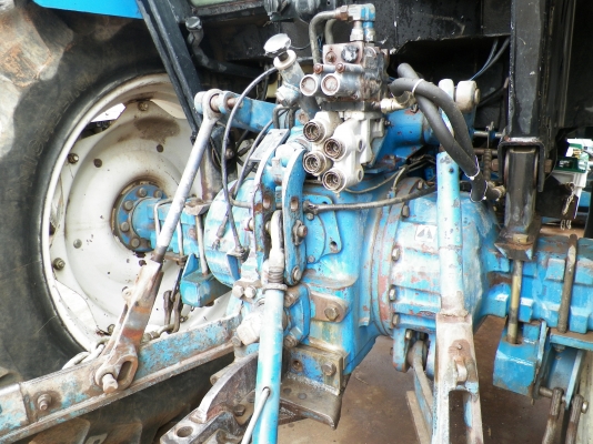 ขายFORD 6640 คานหน้าคาราโร่ 2 เพลา ใบมีดดันหน้า CMT 80\%