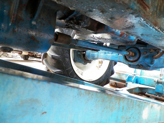 ขายFORD 6640 คานหน้าคาราโร่ 2 เพลา ใบมีดดันหน้า CMT 80\%