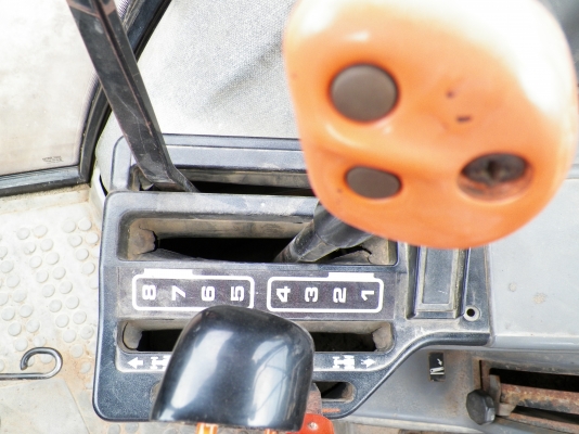 ขายFORD 6640 คานหน้าคาราโร่ 2 เพลา ใบมีดดันหน้า CMT 80\%