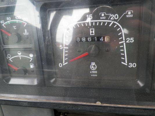 ขายFORD 6640 คานหน้าคาราโร่ 2 เพลา ใบมีดดันหน้า CMT 80\%