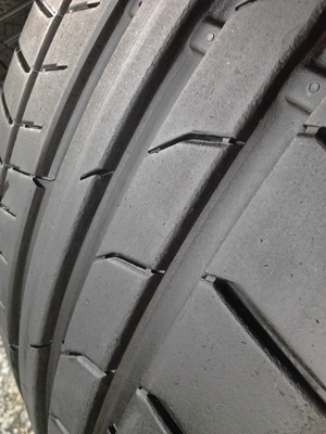 ขายยาง235/35/19 ปี 0911 Continental 1 คู่ ขายยาง235/35/19 ปี 0911 Continental 1 คู่