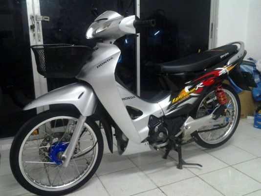 รุ่นสตาร์ทมือ Wave 125 R รถสวยสภาพดีเครื่องเดิมๆขายถูกต่อรองได้