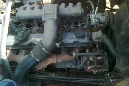 HINO FM 3M - 240 HP M10C รถพ่วงแม่+ลูก แม่กระบะดั๊มพ์ 12 ตันของสามมิตรลอนเฉียงสภาพอย่างสวย ลูก 2 คานดั๊มพ์์กระบะฝาข้างแผ่นเรียบ เครื่องแน่นดีแรงดี หัวเก๋งสีบางเดิมภายในสวยครบ แอร์เย็น พวงมาลัยเพาเวอร์ เบรคทริ๊ปฟี้ ช่วงล่างคัชซีสวยเดิม ยางสภาพดีทั้งแม่ทั้ง