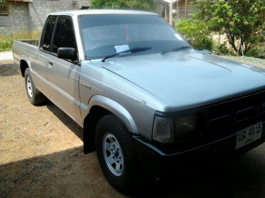 MAZDA B2500 CAB 2.5 MT ปี 38 รถสวยสภาพดีพร้อมใช้งาน เครื่องแน่นแรงดี ภายในเก๋งสวยสะอาด แอร์เย็น พื้นกระบะมีผุบ้างเล็กน้อยไม่มีปัญหา ช่วงล่างคัชซีสวยมากไม่มีผุไม่มีดาม ล้อแม็กและยางสภาพดี 70\% พร้อมใช้งานได้เลย เอกสารทะเบียนครบพร้อมโอน ราคาต่อรองได้ครับ