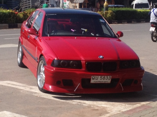 ขาย bmw 318 แต่งเต็มติดแกสหัวฉีด 198000 ร้อนเงินครับ