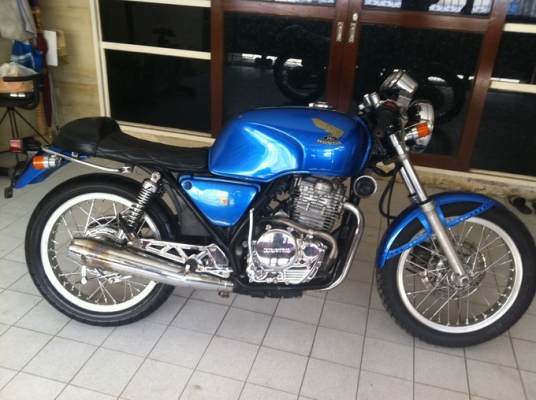 ขาย clubman 400 inv..แท้ เครื่องแน่น สีสวยๆ เก็บงานมาแล้ว 49000 0819884773