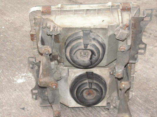 โคมไฟหน้าโตโยโต้ โคมไฟหน้าโตโยโต้