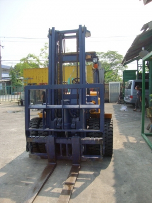 ขายรถโฟล์คลิฟท์ KOMATSU FD35-5 เครื่องยนต์ดีเซล เสาสูง 4 เมตร ฮิ้งค์โฟล์ค เกียร์ธรรมดา ยางตันล้อหน้าคู่ ขายรถโฟล์คลิฟท์ KOMATSU FD35-5 เครื่องยนต์ดีเซล เสาสูง 4 เมตร ฮิ้งค์โฟล์ค เกียร์ธรรมดา ยางตันล้อหน้าคู่