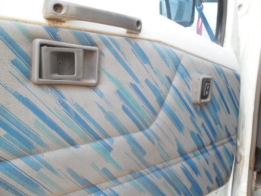 ขายหกล้อ Hino FC120 กระจกไฟฟ้า สภาพร้อมใช้งาน