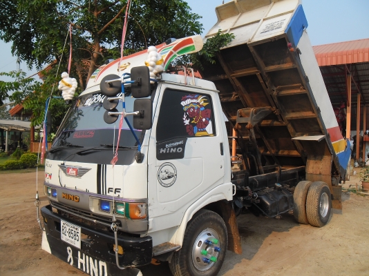 ขายหกล้อ Hino FC120 กระจกไฟฟ้า สภาพร้อมใช้งาน