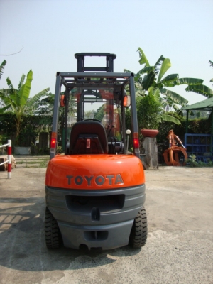 ขายรถโฟล์คลิฟท์ TOYOTA 6FD25 เครื่องยนต์ดีเซล เสาสูง 4 เมตร เกียร์ธรรมดา พร้อมใช้งาน ขายรถโฟล์คลิฟท์ TOYOTA 6FD25 เครื่องยนต์ดีเซล เสาสูง 4 เมตร เกียร์ธรรมดา พร้อมใช้งาน